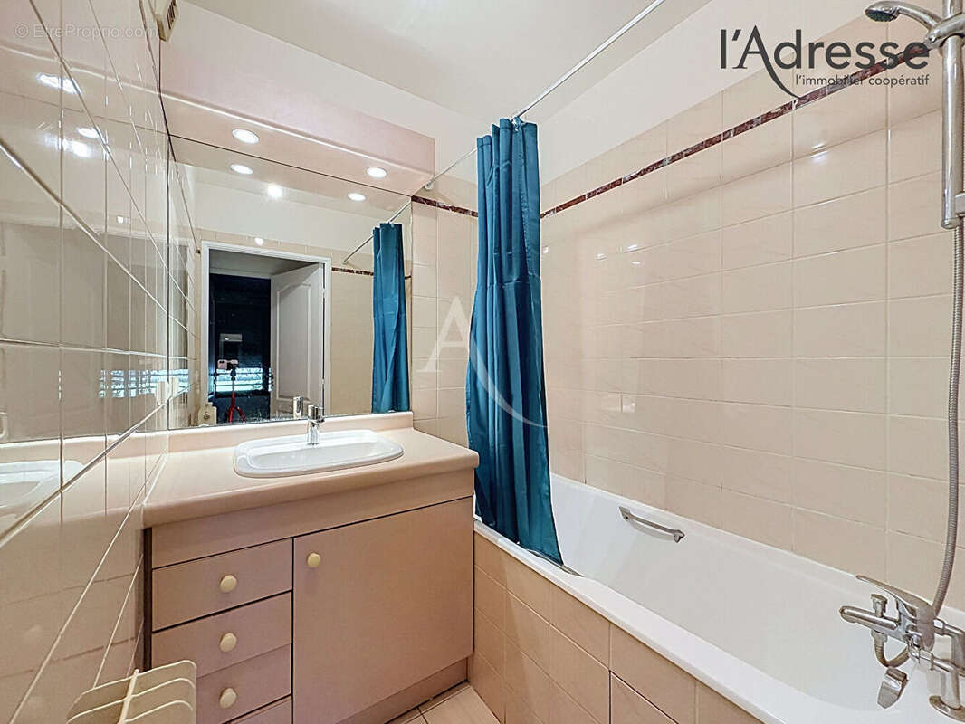Appartement à SURESNES