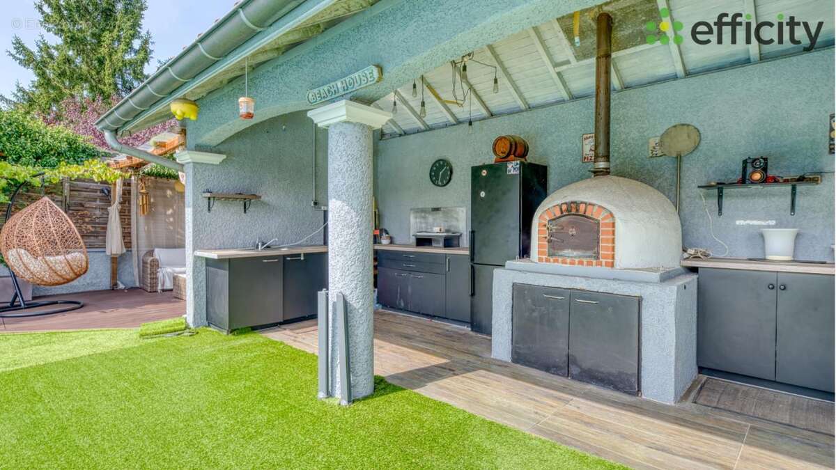 Maison à CHAVANOZ