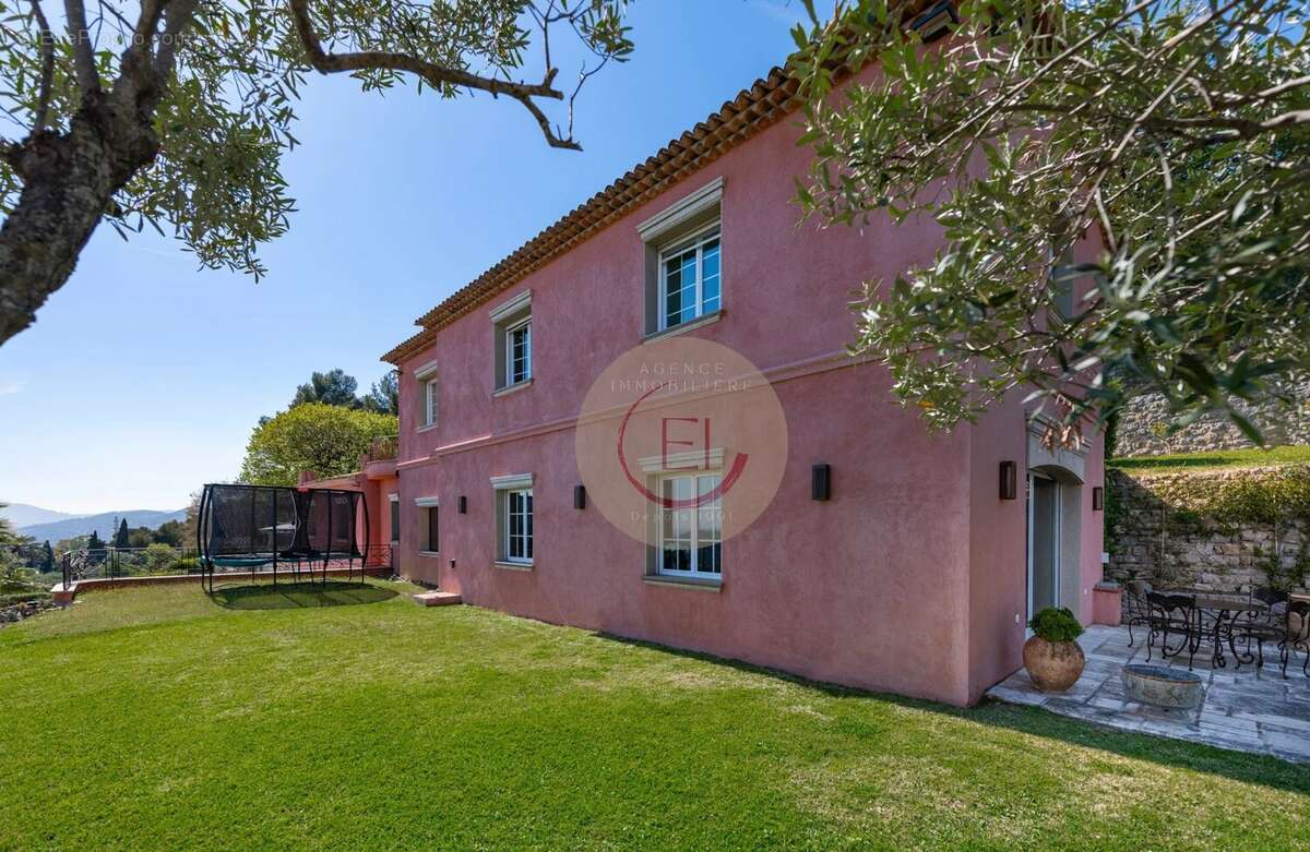 Maison à MOUGINS