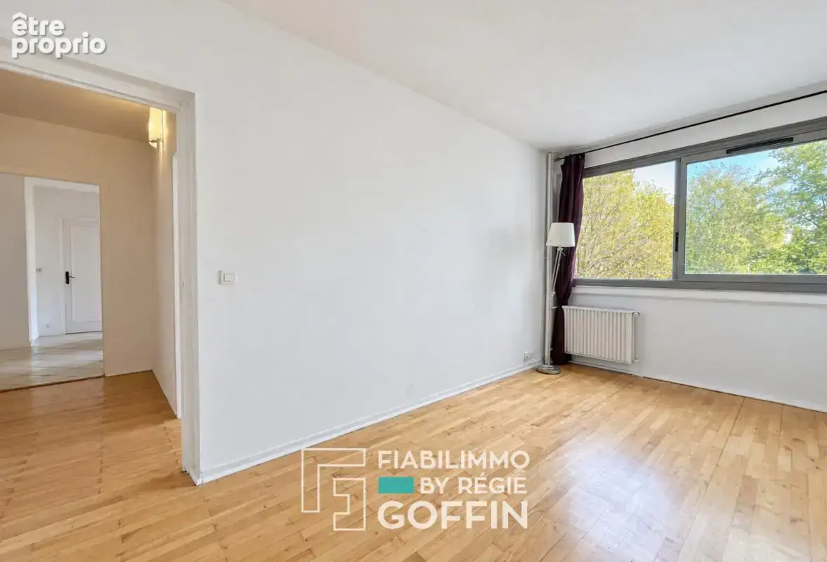 Monplaisir   t4 traversant de 89 m2   balcon, parking et cav - photo 7