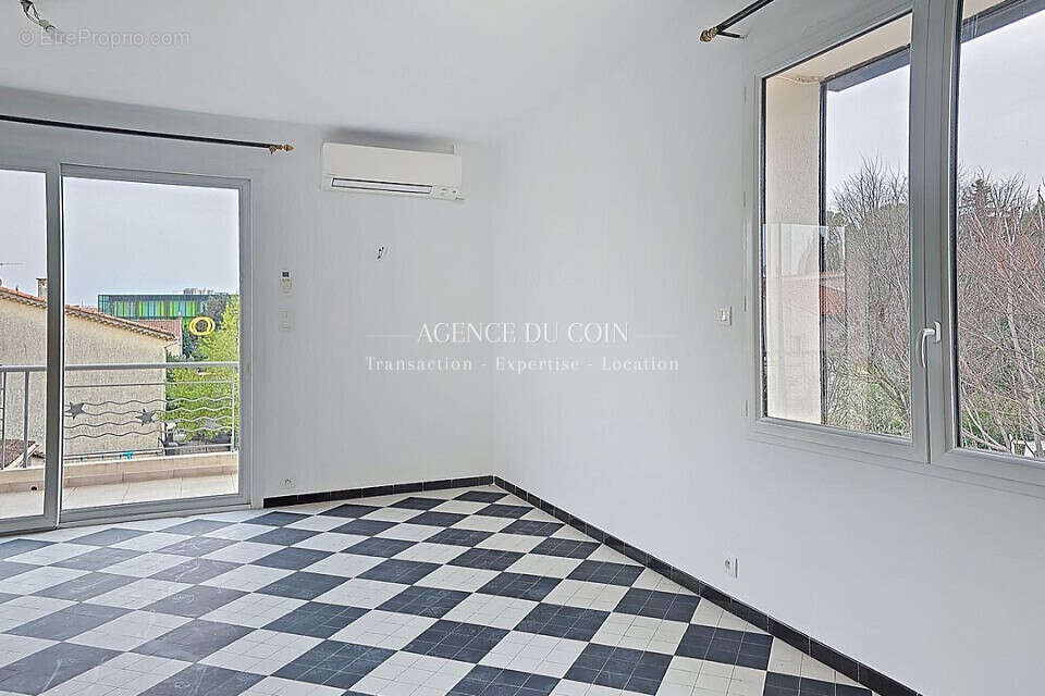 Appartement à DRAGUIGNAN