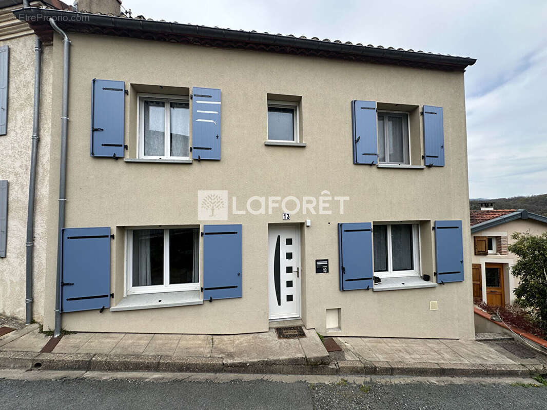 Maison à SAINT-JUERY