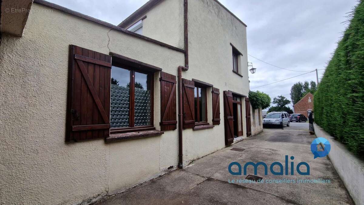 Maison 5 chambres 156m² habitables et 200m² de garage/atelier - photo 9