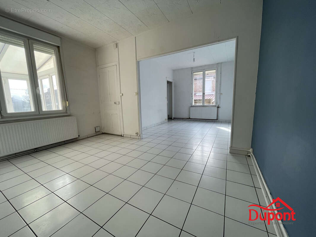 Maison à SAINT-QUENTIN