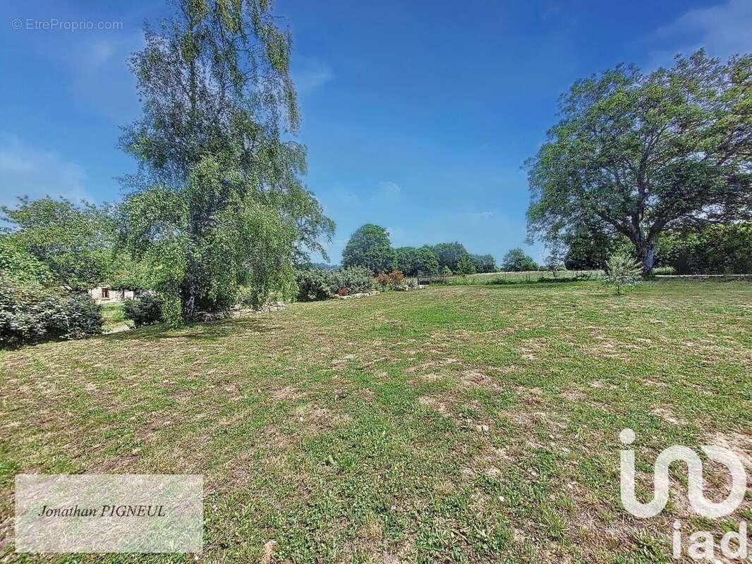 Photo 2 - Maison à SAINT-SEURIN-DE-BOURG