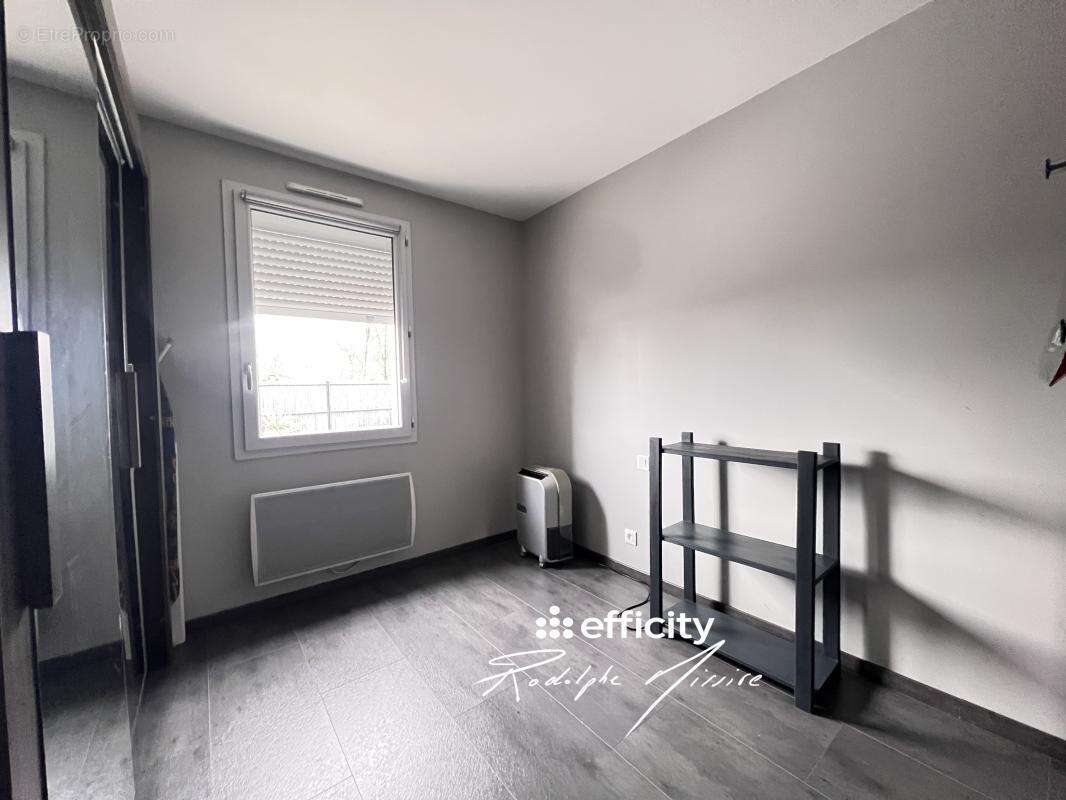 Maison 73 m² à La Creche  - photo 6