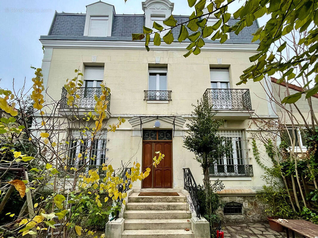 Maison à NANTERRE