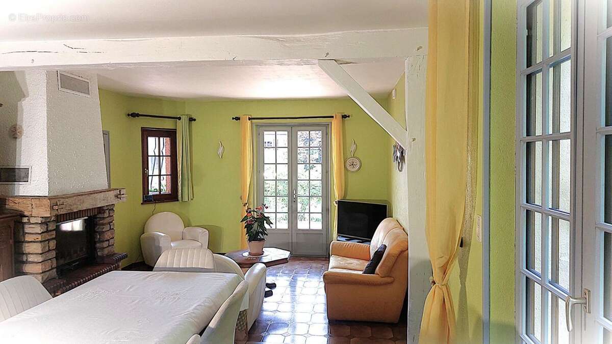 Maison à PASSAVANT-LA-ROCHERE