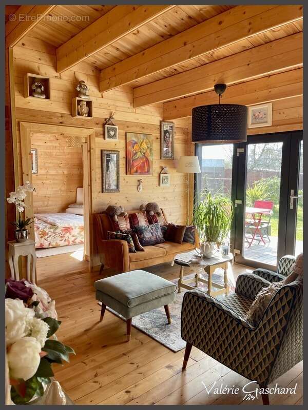 Maison à SAINT-SEURIN-SUR-L'ISLE