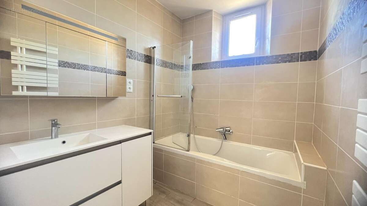 Appartement à LES PENNES-MIRABEAU