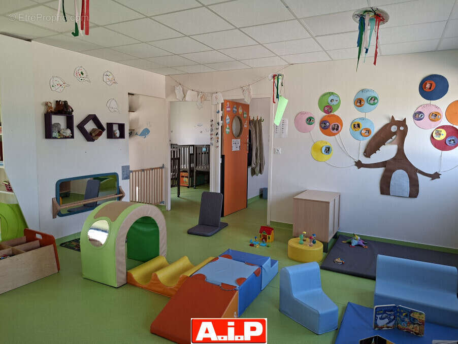 Commerce à POUZAUGES