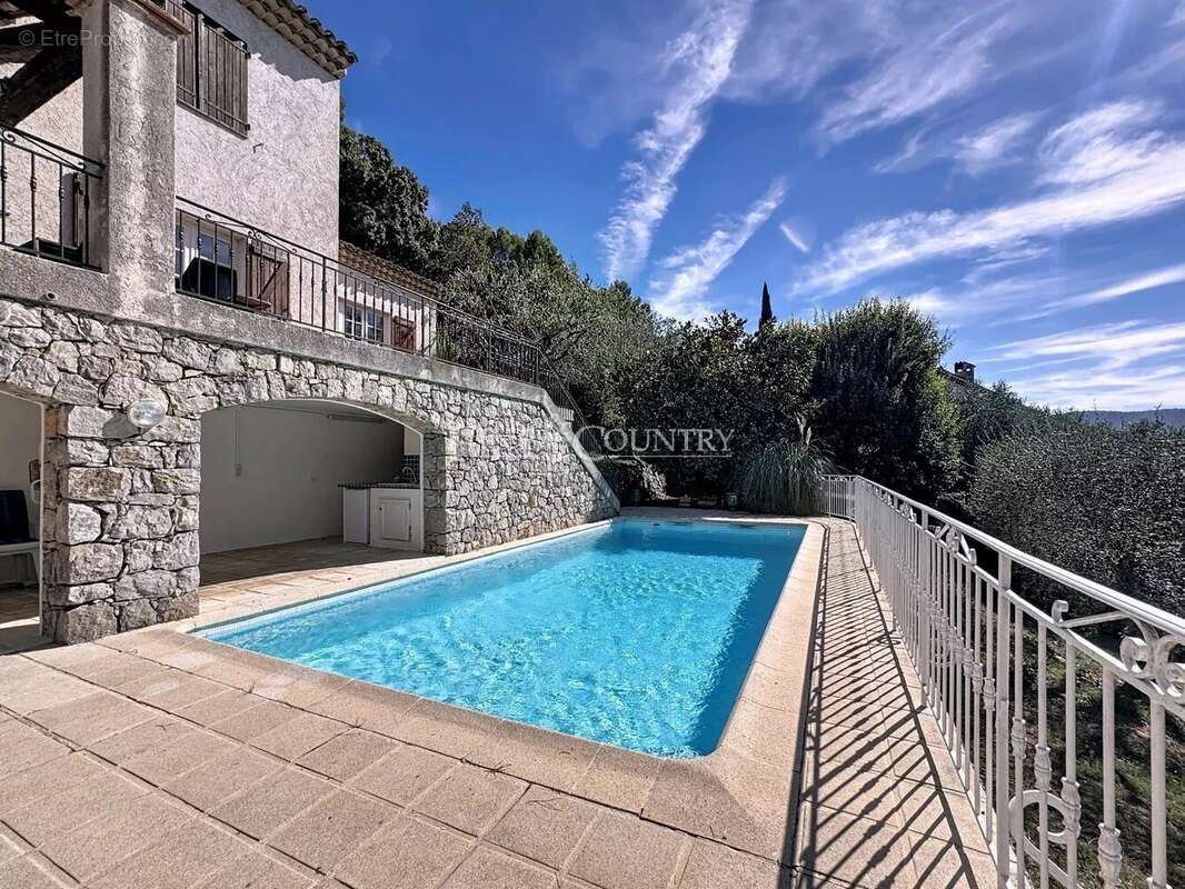 Maison à AURIBEAU-SUR-SIAGNE