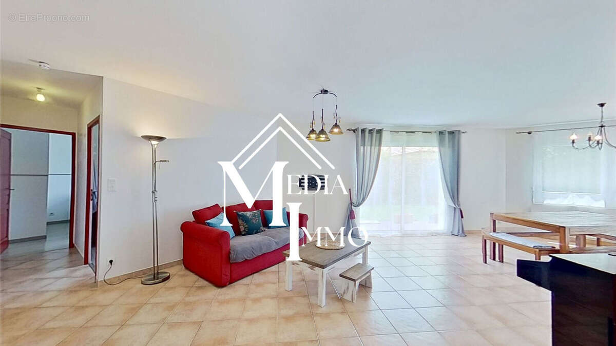 Maison à ARTIX