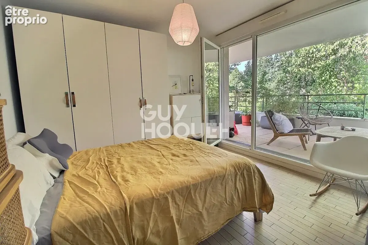 Chaville coeur de ville - elegant et lumineux appartement 4 pieces avec deux terrasses - photo 9