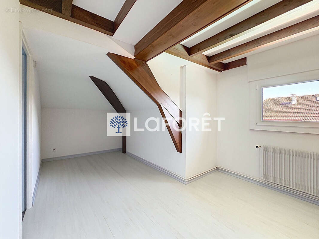 Maison T5 125m² avec piscine creusée - photo 8