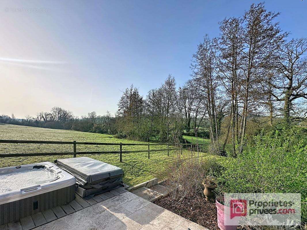 Maison de plain-pied rénovée avec suite parentale, spa de nage et vue sur les chevaux ? À 15 min de Deauville - photo 4