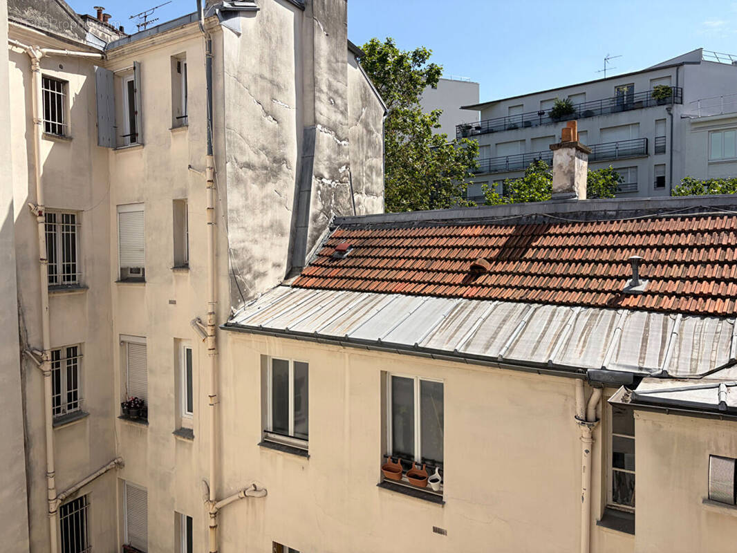 Appartement à PARIS-11E