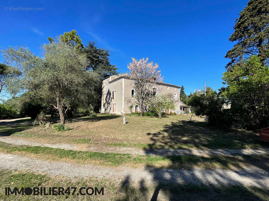 Maison à MADAILLAN