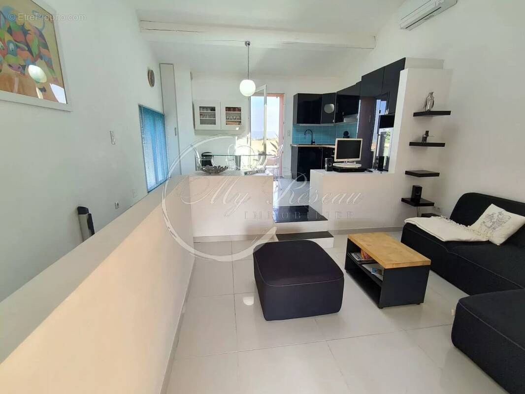 Appartement à ESCALES