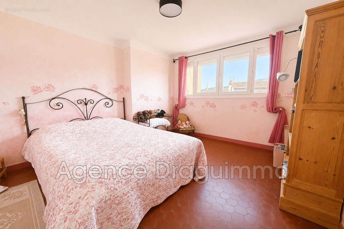 Appartement à DRAGUIGNAN