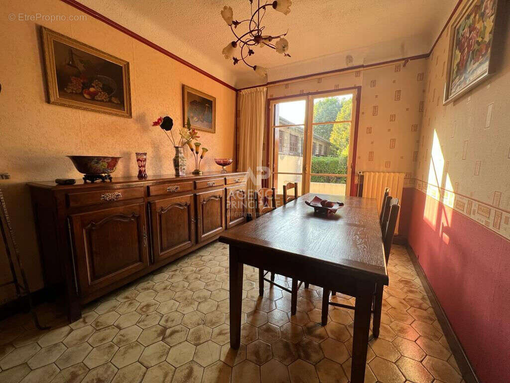 Maison à CARRIERES-SUR-SEINE