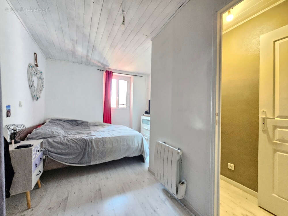 Maison à LA COURONNE