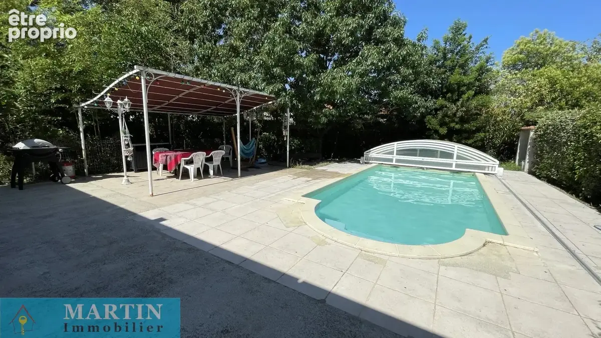 Magnifique villa avec piscine et terrain arbore - photo 15