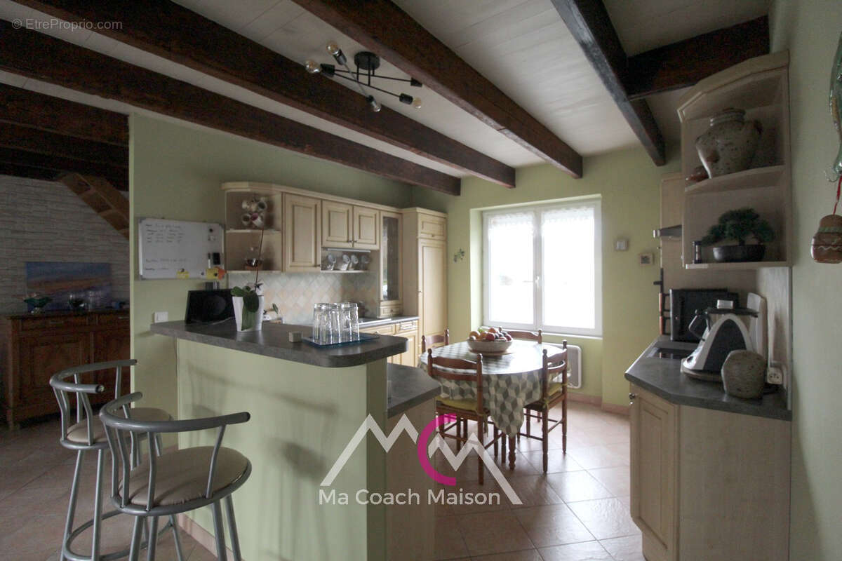 Maison à LA CHAPELLE-LAUNAY