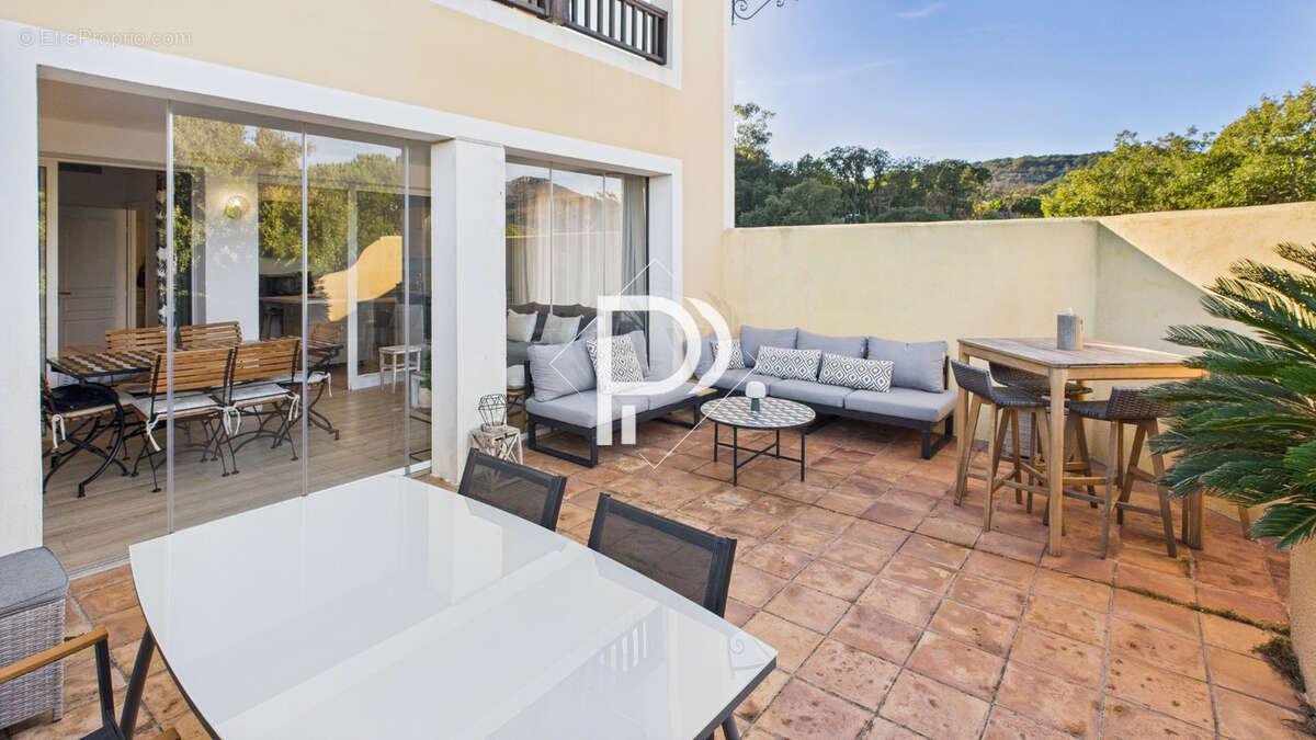 Appartement à GRIMAUD
