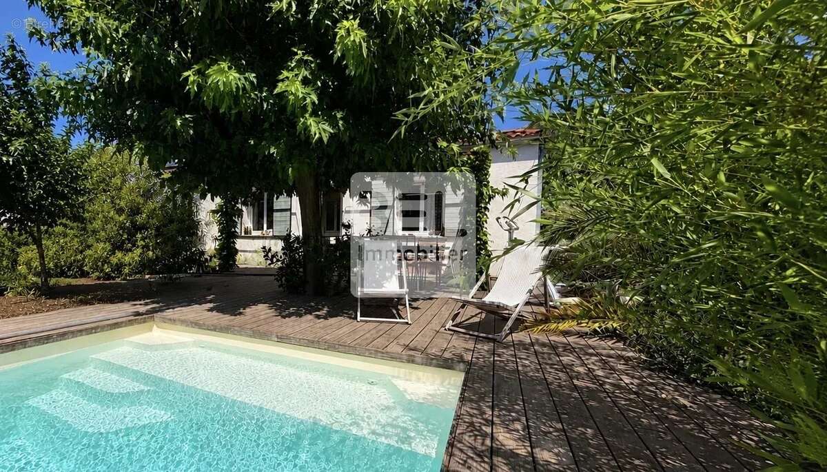 Maison à ARAMON