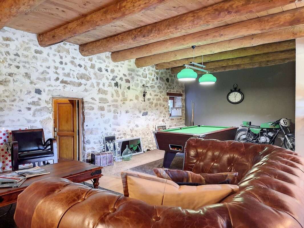 Maison à CHASPINHAC