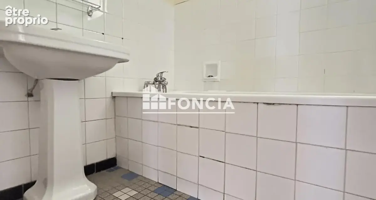 A vendre une maison sur deux niveaux - photo 4