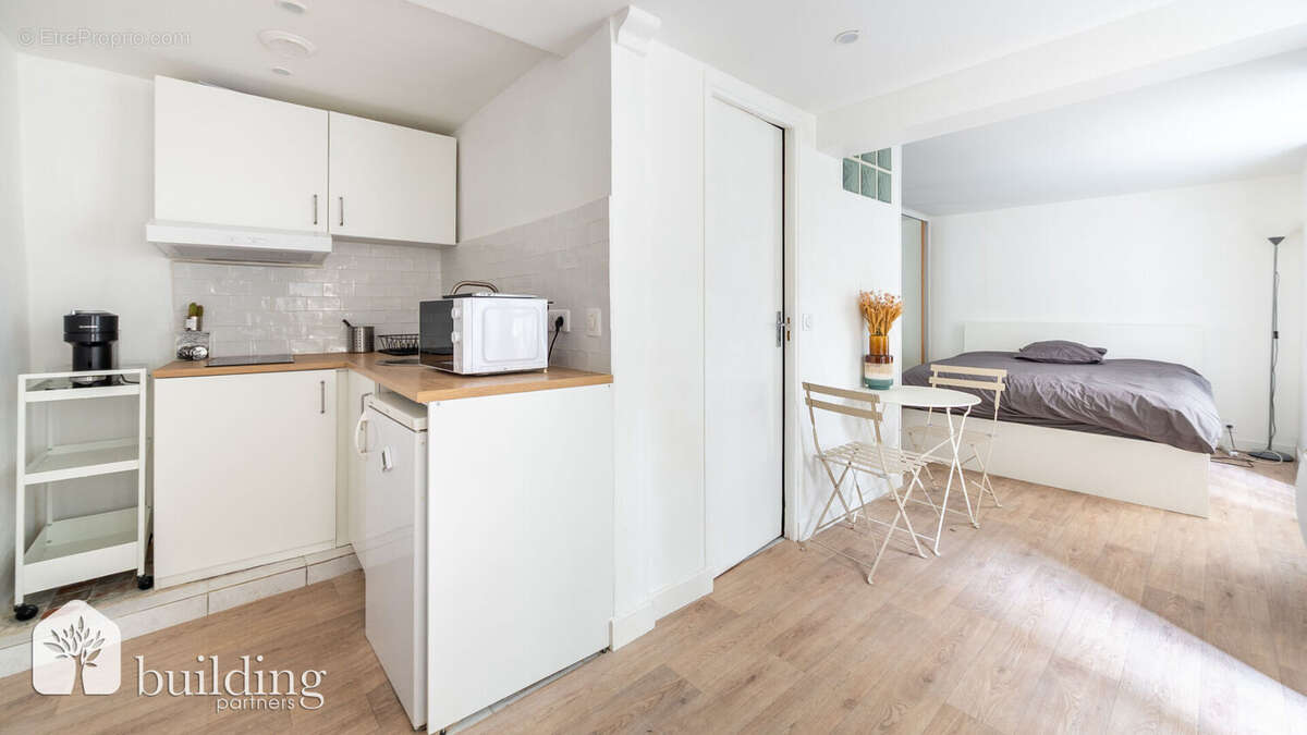 Appartement à PARIS-17E