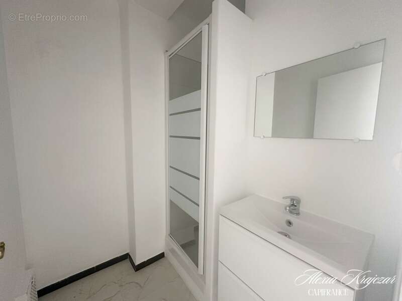 A VENDRE - Appartement T3 en résidence - 54m², 2 chambres - Loggia - Place de parking privative - Cave - BEZIERS, quartier le Ca - photo 7