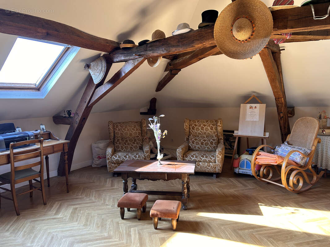 Maison à SENNEVIERES