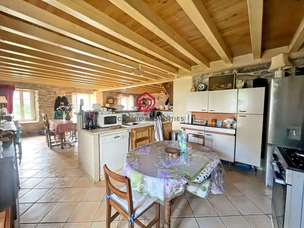 Maison à LA BASTIDE-DE-SEROU