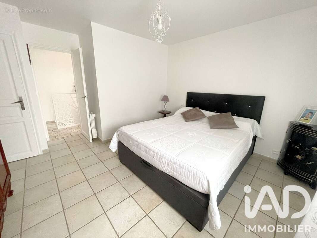 Maison 142 m² à Frejus  - photo 7