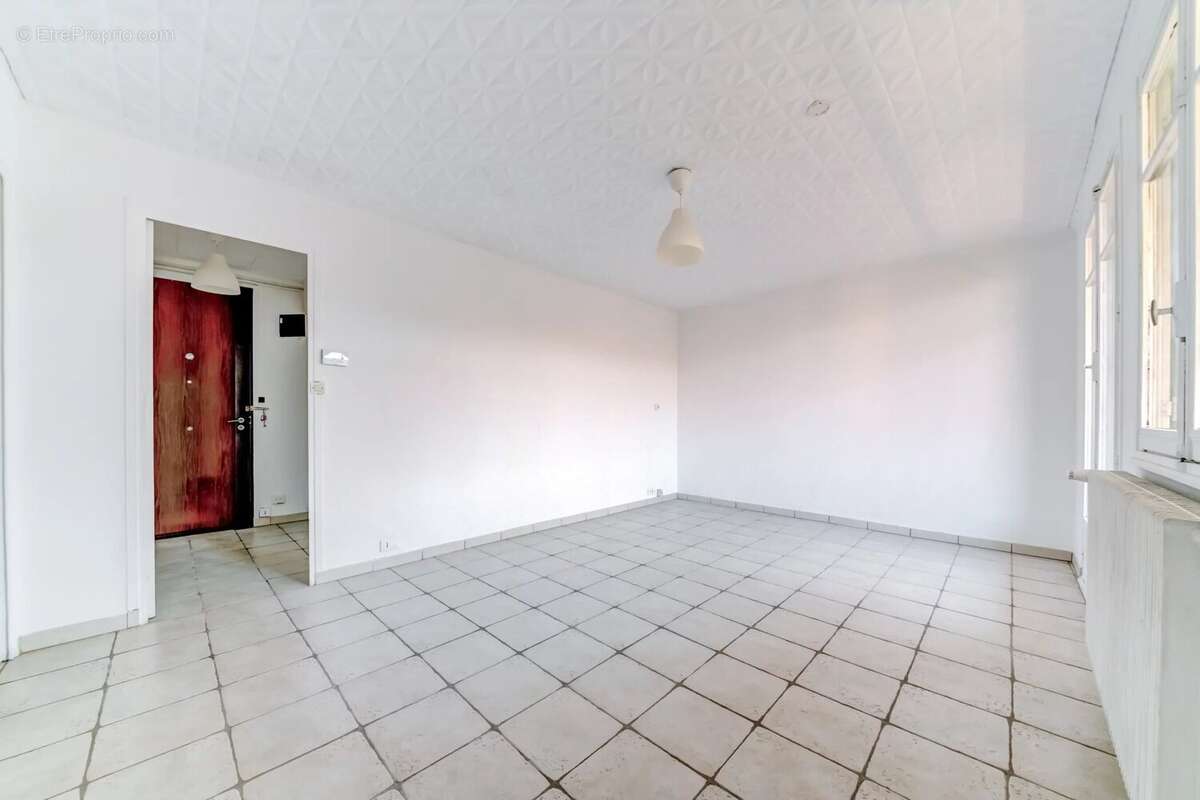 Appartement à LYON-8E
