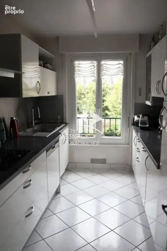 À vendre chez Christelle Mesnage Immobilier - Centre ville d - photo 3