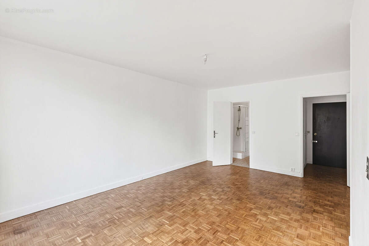 Appartement à NANTERRE