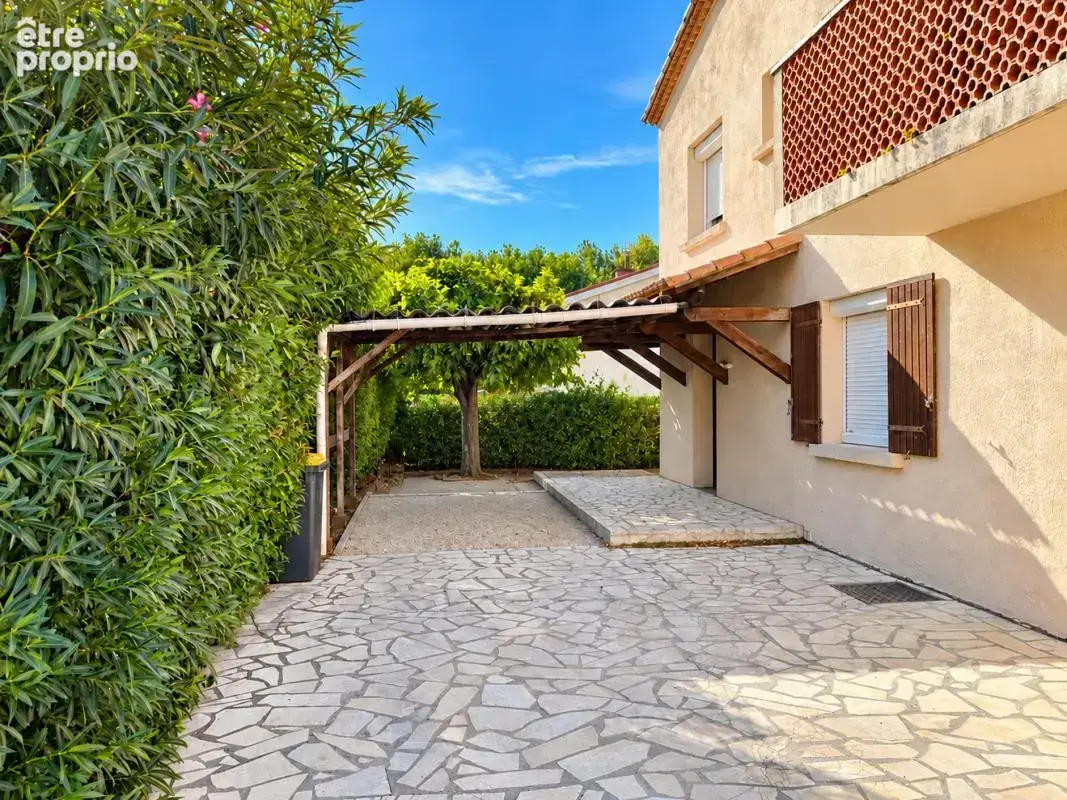 Maison 5 pièces 165 m² à vendre à Rodilhan (30230) - photo 2