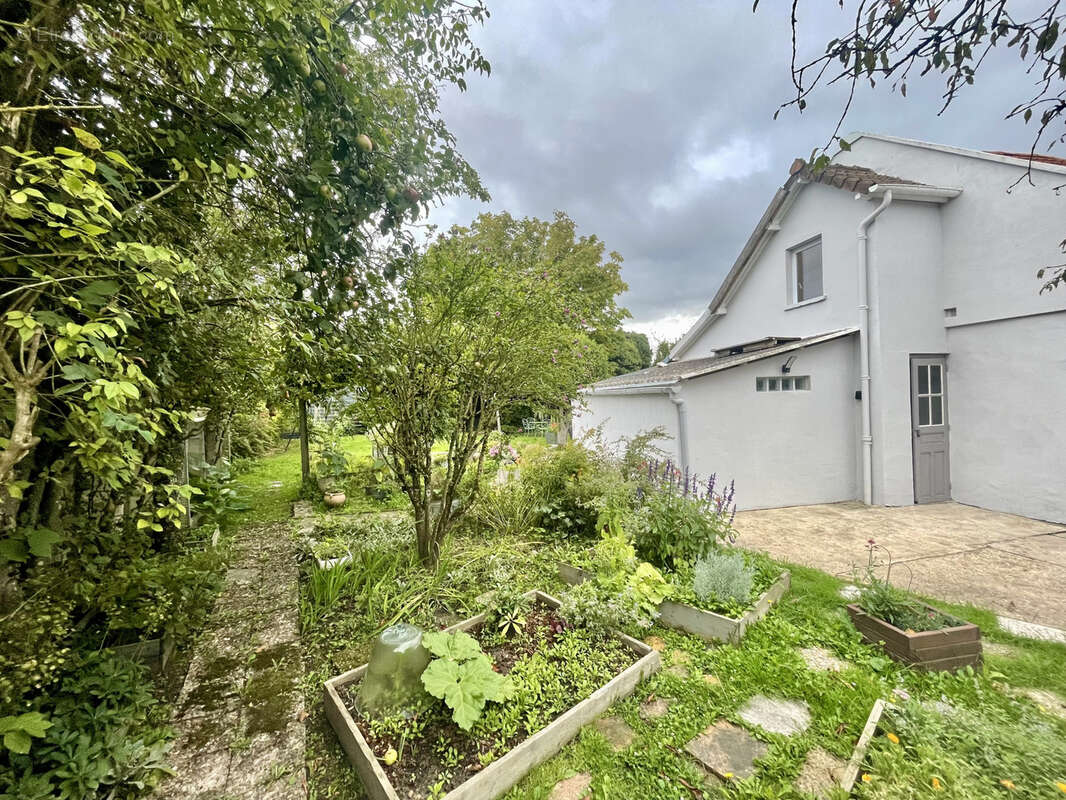 Maison à COIGNIERES