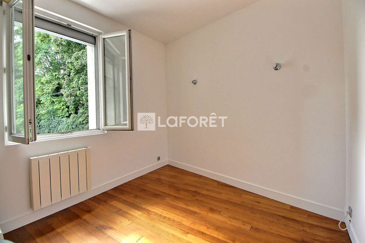 Appartement à SURESNES