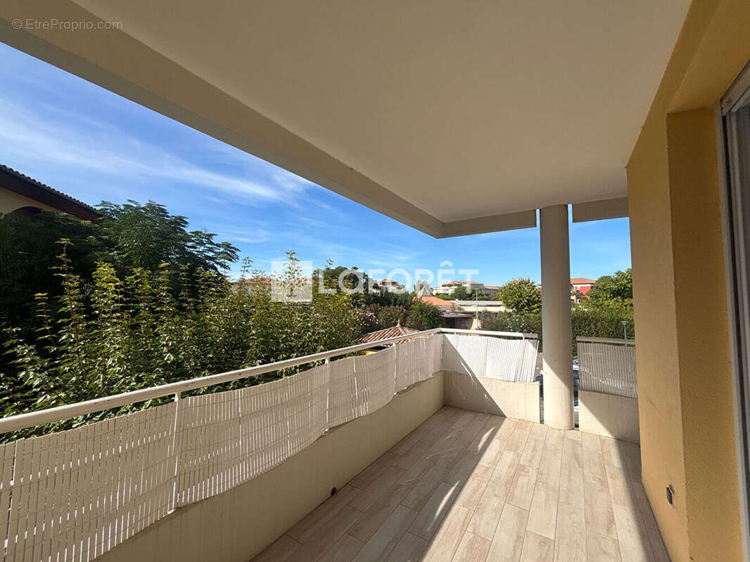 Appartement à LATTES