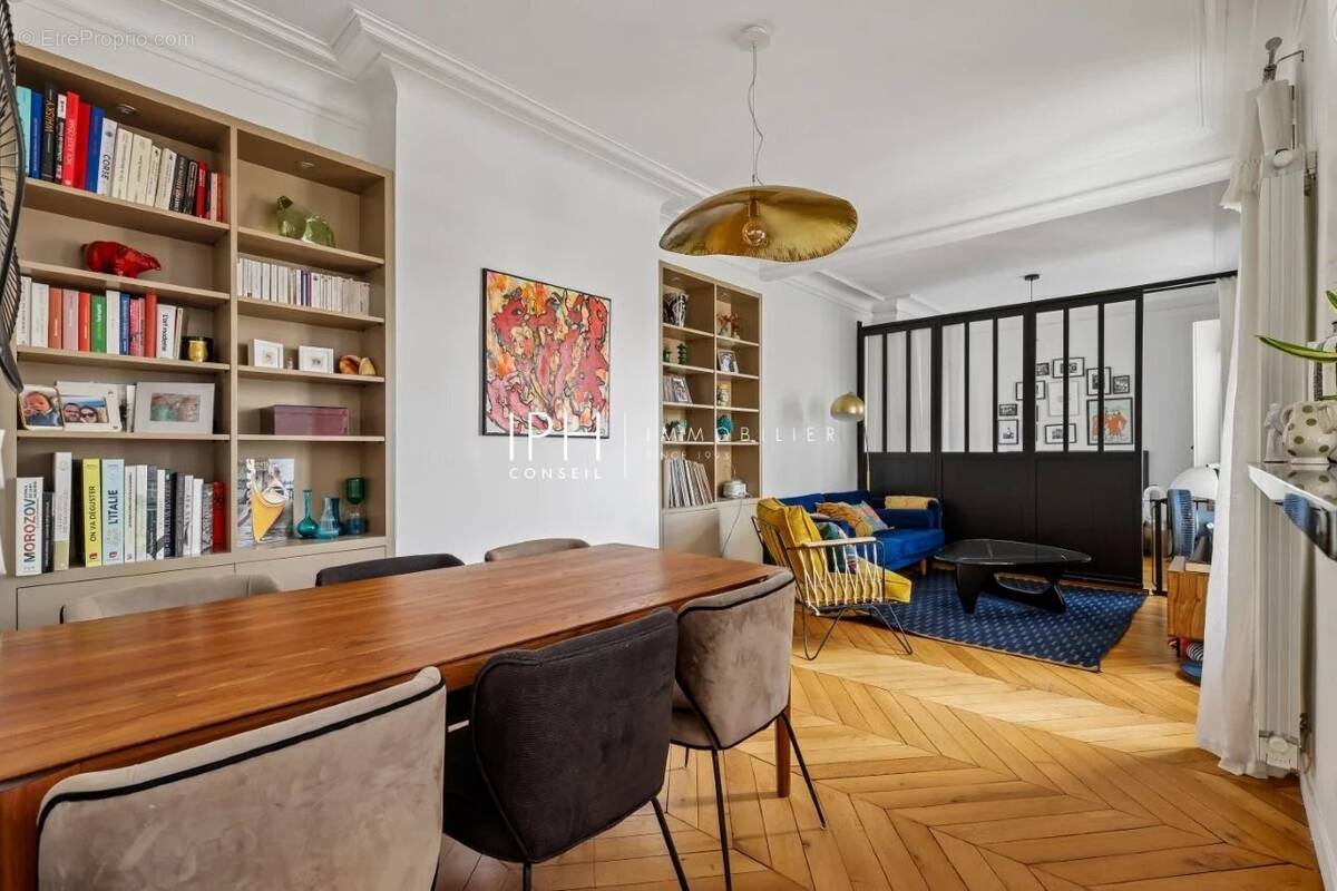 Appartement à LEVALLOIS-PERRET