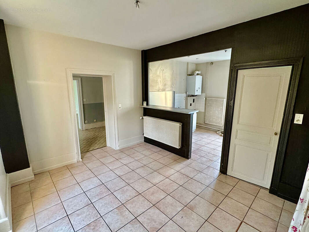 Maison à VEYRE-MONTON