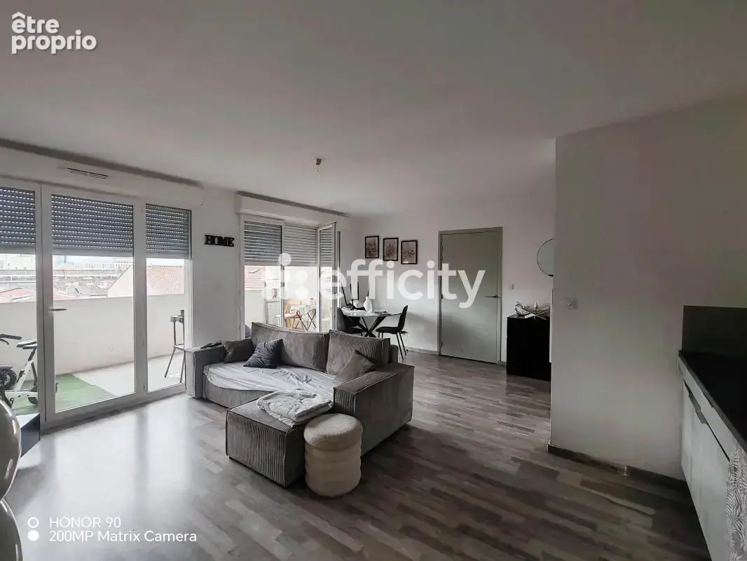 Appartement à MARSEILLE-15E