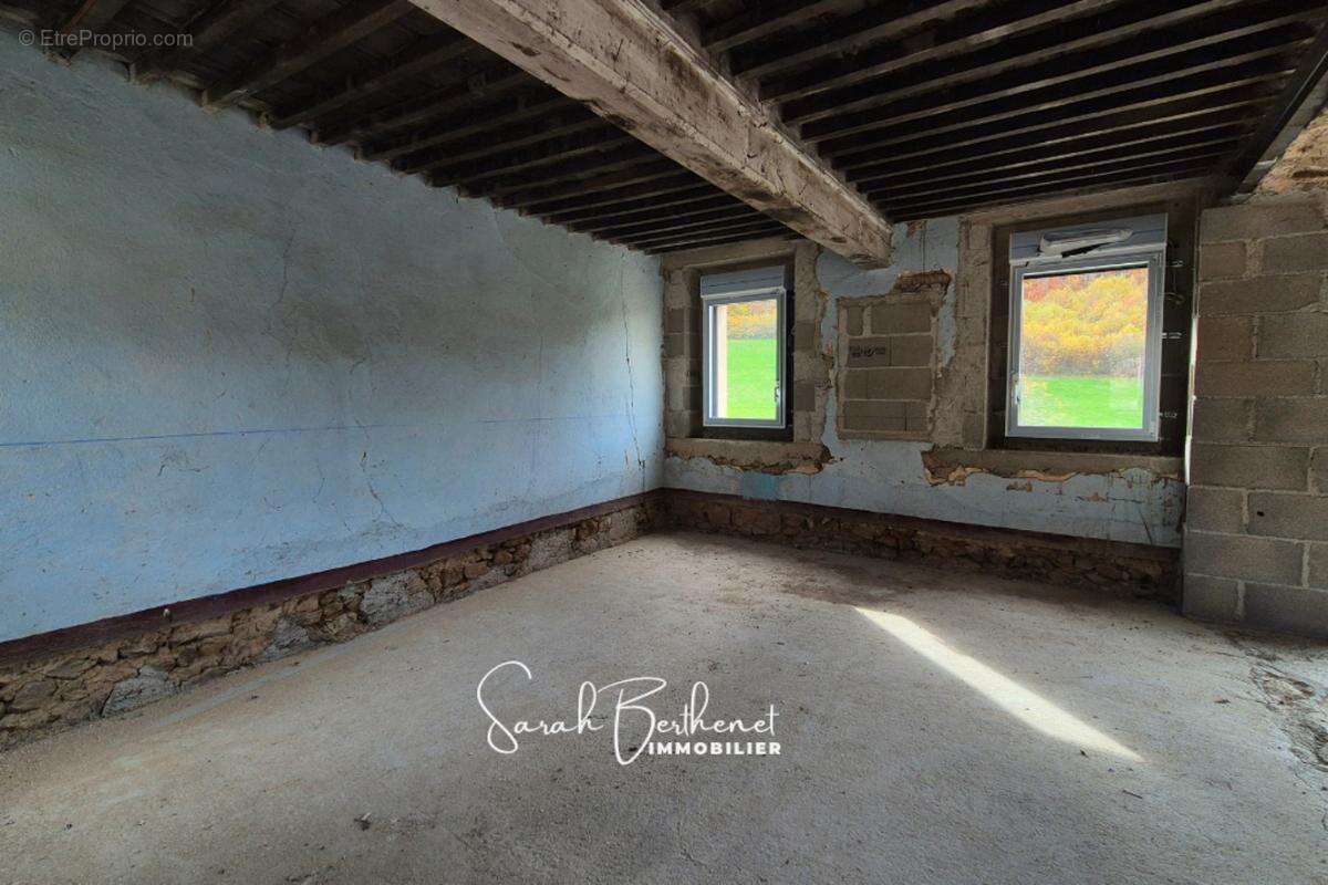 Appartement à VAUGNERAY