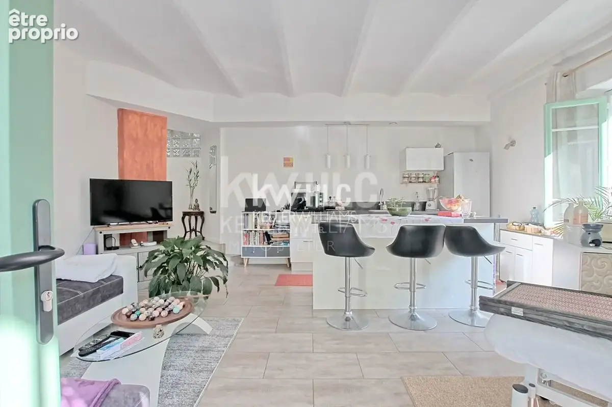 Appartement 3 pièces 56 m² à vendre à Cannes (06400) - photo 2