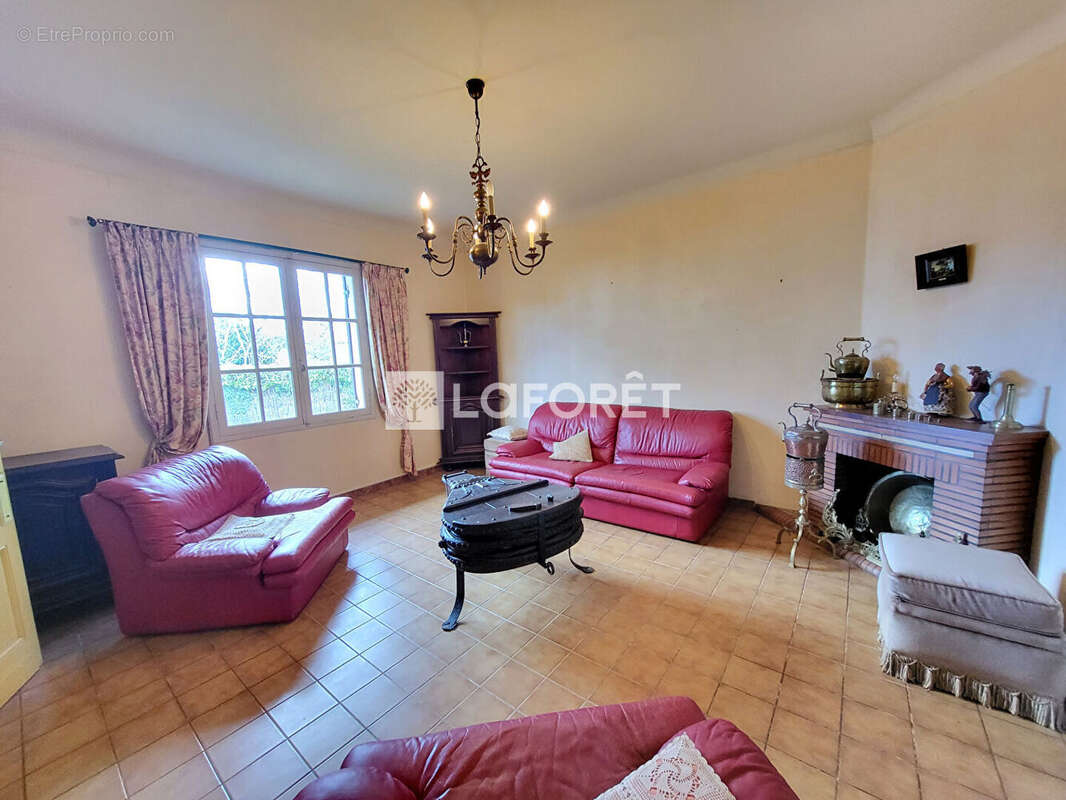 Maison à LABOUHEYRE